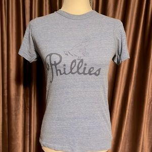 XS Phillies T